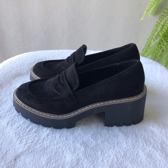 DV Dolce Vita Temecula style black suede-like sz 6 Manmade materials Rub… - Picture 8 of 9